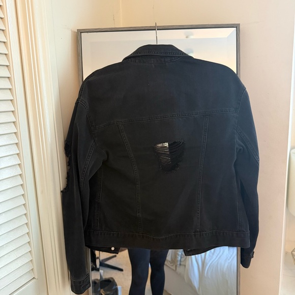 Hollister Women's Black Denim Jacket - Picture 3 of 4